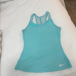 Nike dri-fit workout top size medium